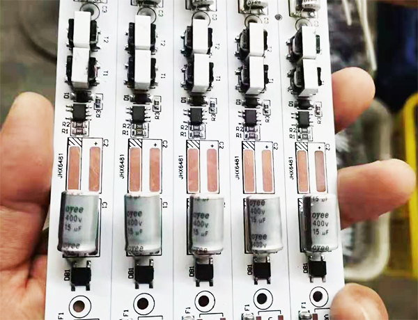 國(guó)產(chǎn)高速貼片機(jī)哪家比較好？