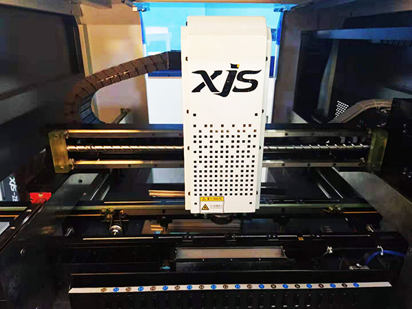 國產led貼片機設備如何換線和上料？