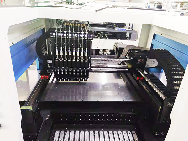 自動貼片機處理散料的方法