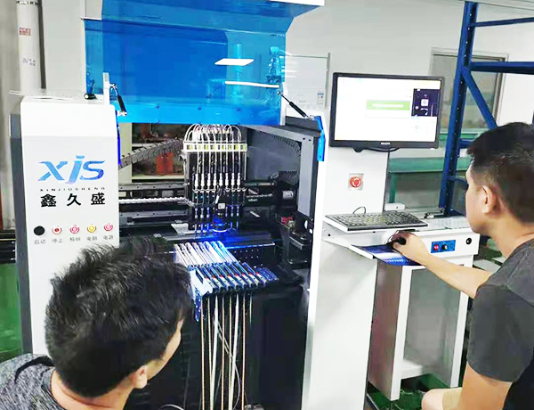 Smt設(shè)備貼片機(jī)價(jià)格大概多少？