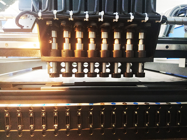 led貼片機如何實現高速生產