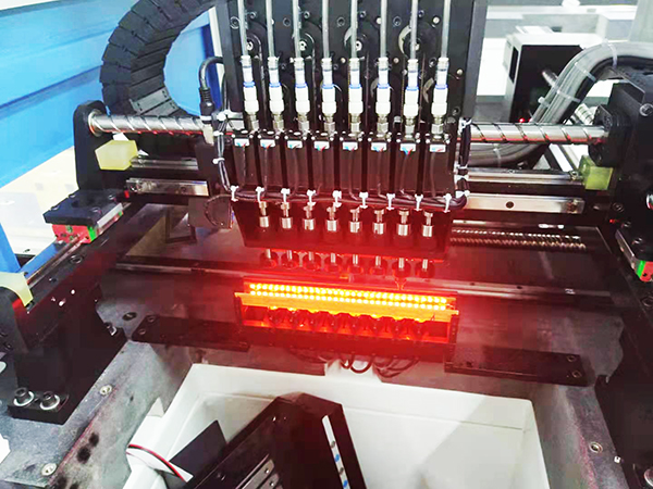 虎門貼片機廠家供應DOB貼片機+燈珠貼片機